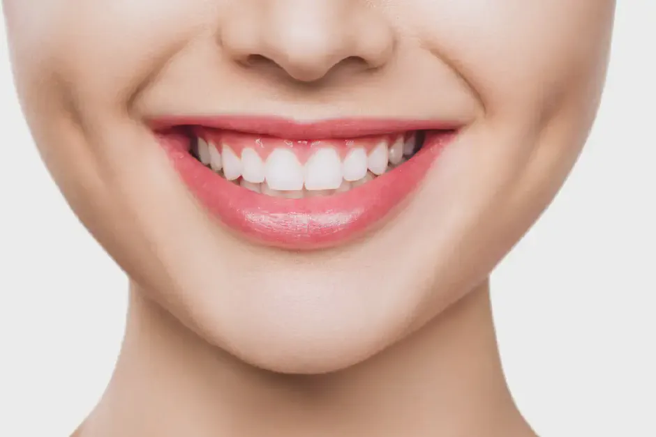 Teeth Whitening Aftercare: The First 48 Hours and Beyond